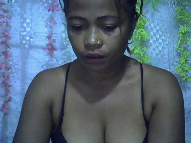 Sexywife1 live cam on BongaCams