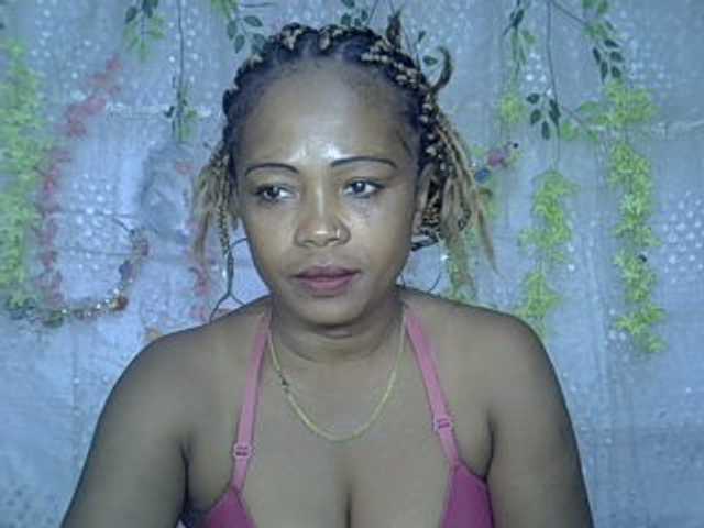 Sexywife1 live cam preview