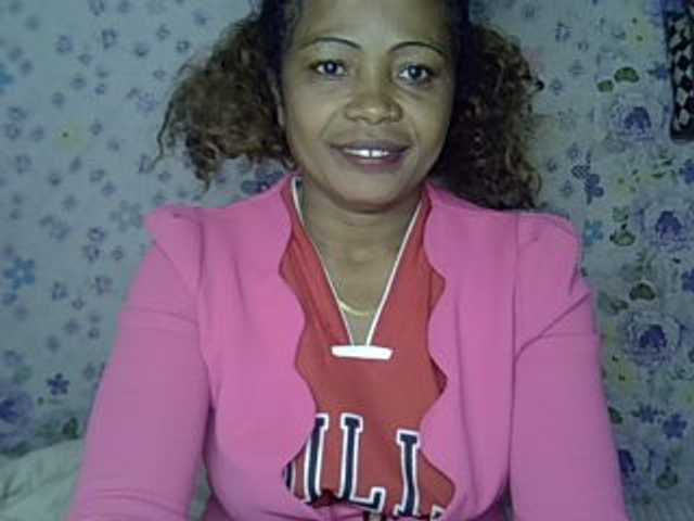 Sexywife1 live cam on BongaCams