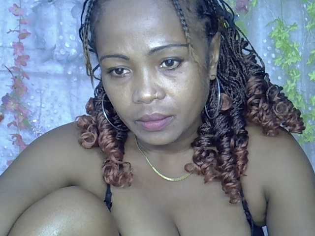 Sexywife1 live cam preview
