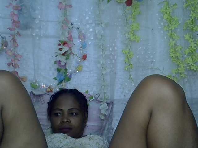 Sexywife1 live cam on BongaCams