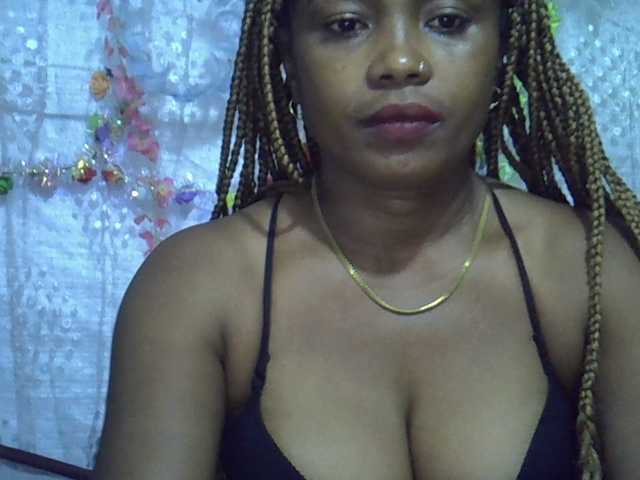 Sexywife1 live cam preview