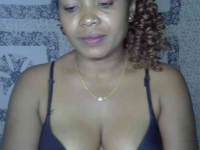 Sexywife1 webcam