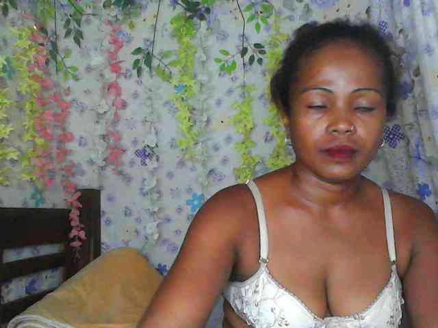 Sexywife1 webcam