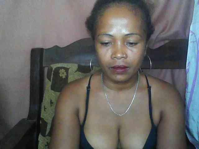 Sexywife1 webcam