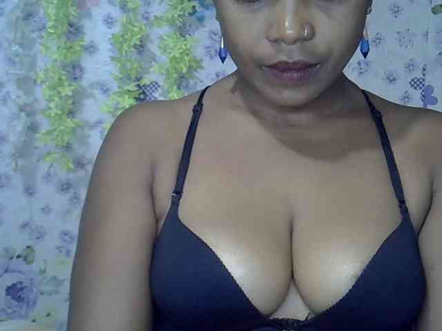 Sexywife1 webcam