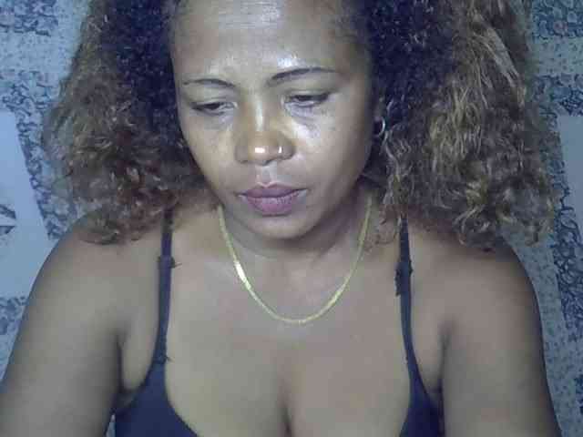 Sexywife1 webcam