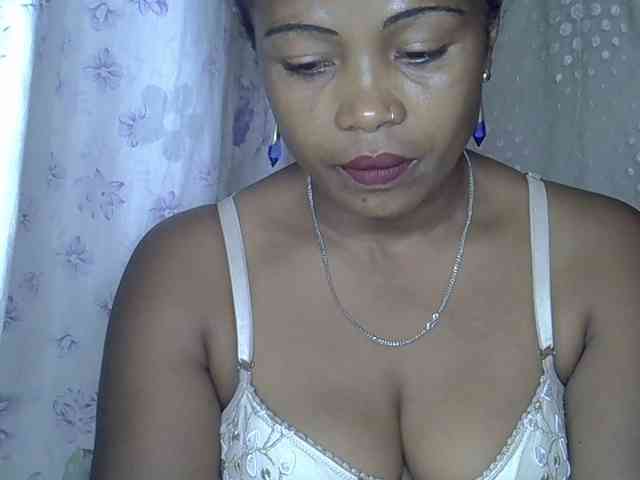Sexywife1 webcam