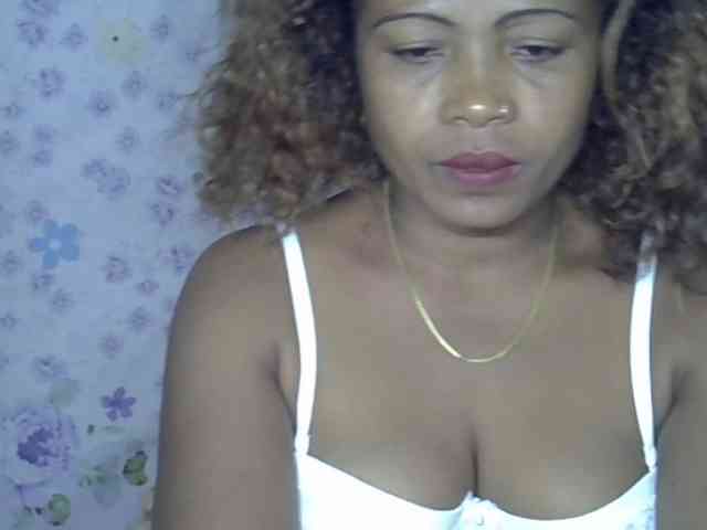 Sexywife1 webcam