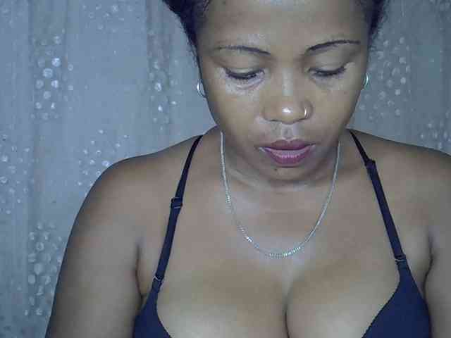 Sexywife1 webcam