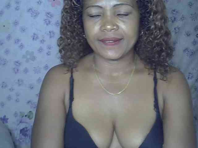 Sexywife1 webcam