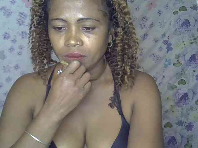 Sexywife1 webcam