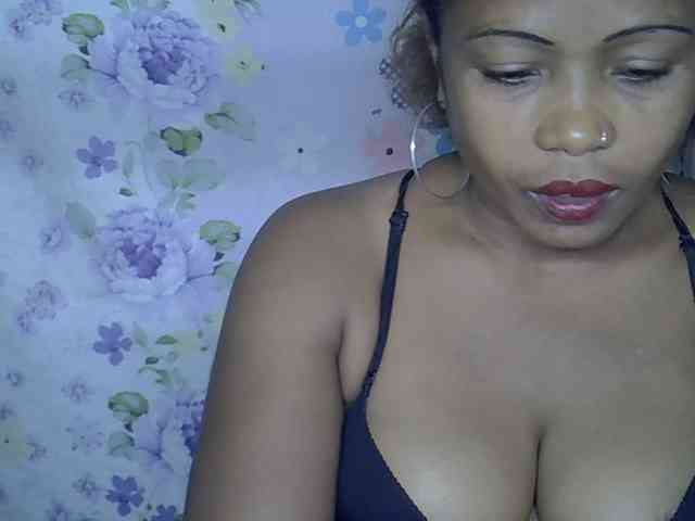 Sexywife1 webcam
