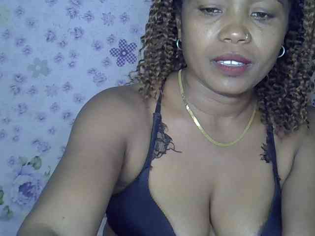 Sexywife1 webcam