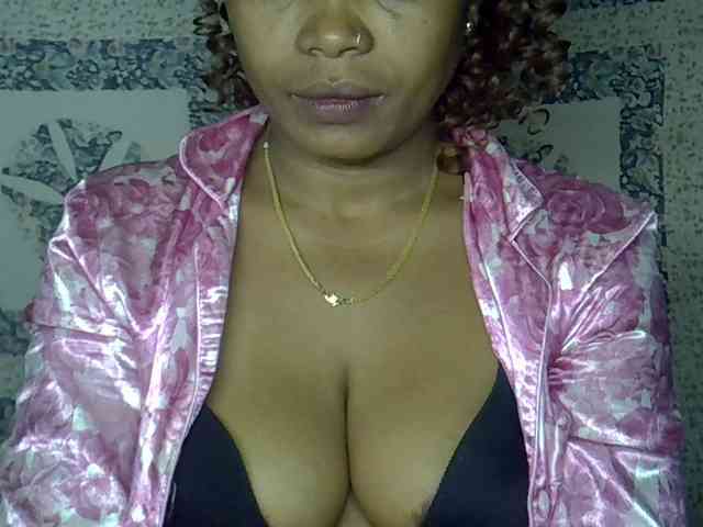 Sexywife1 webcam