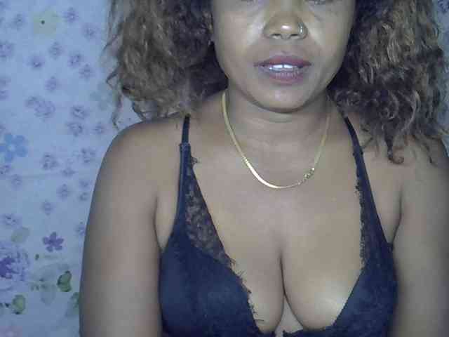 Sexywife1 webcam