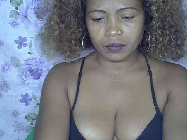 Sexywife1 webcam