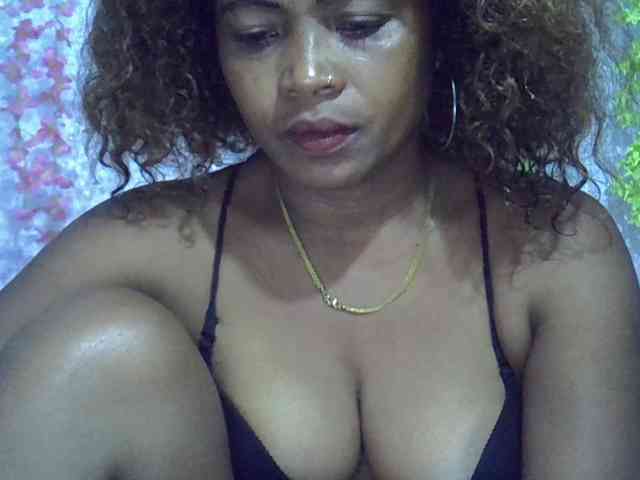 Sexywife1 webcam
