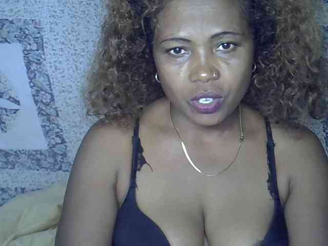 Sexywife1 webcam