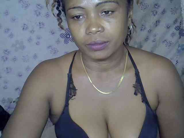 Sexywife1 Live Webcam on BongaCams