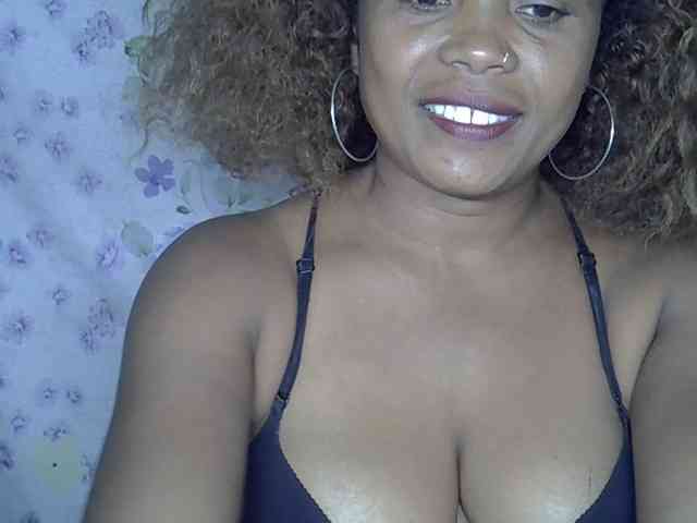 Sexywife1 webcam