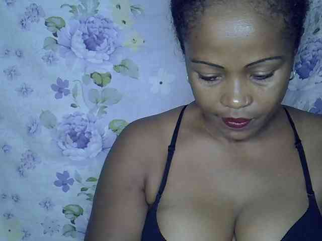 Sexywife1 webcam