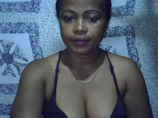 Sexywife1 webcam