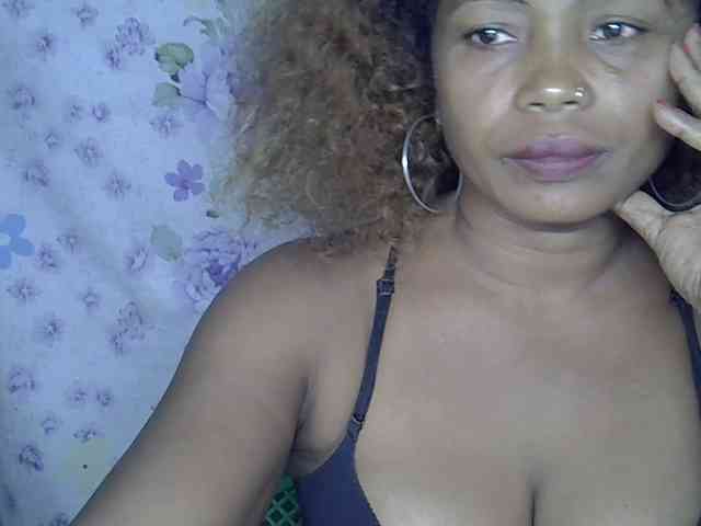 Modèle: Sexywife1