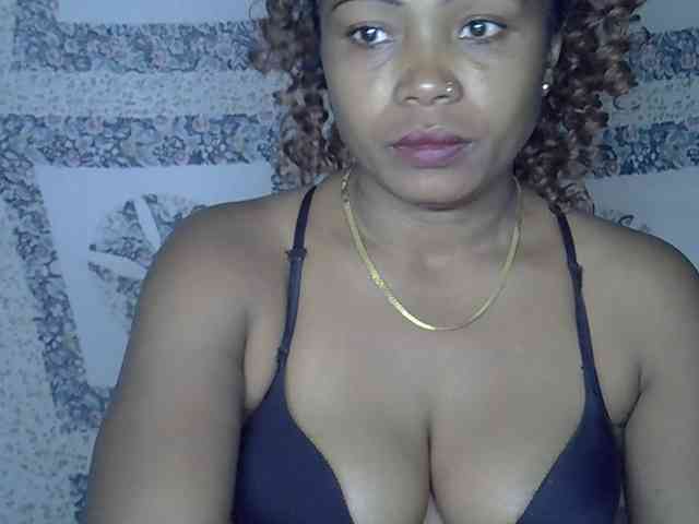 Sexywife1 webcam