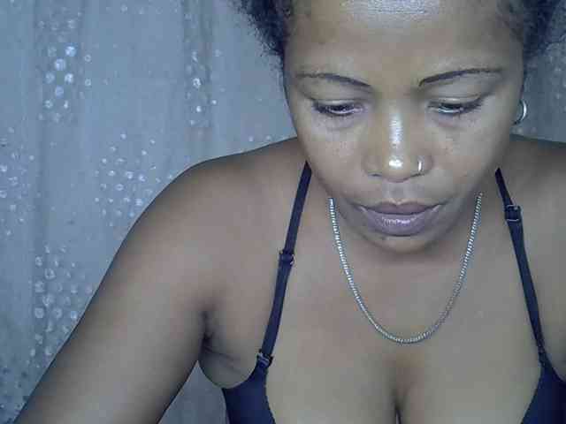 Sexywife1 webcam