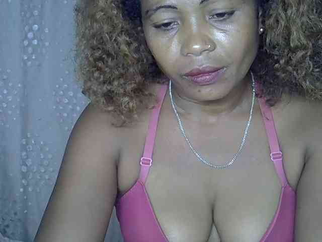 Sexywife1 webcam