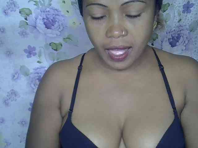 Sexywife1 webcam