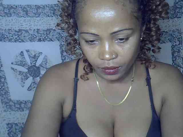 Modèle: Sexywife1