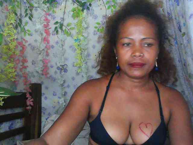 Sexywife1 webcam