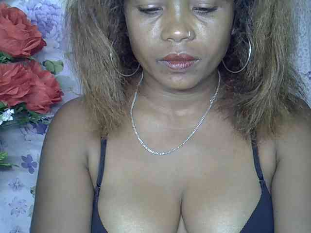 Sexywife1 webcam