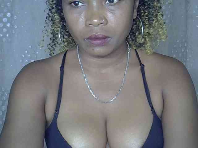 Sexywife1 webcam