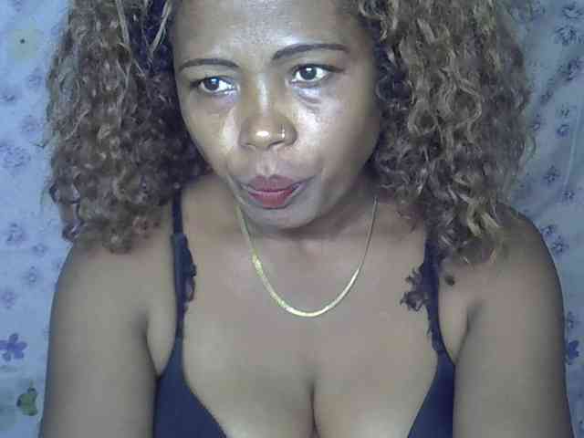 Sexywife1 webcam