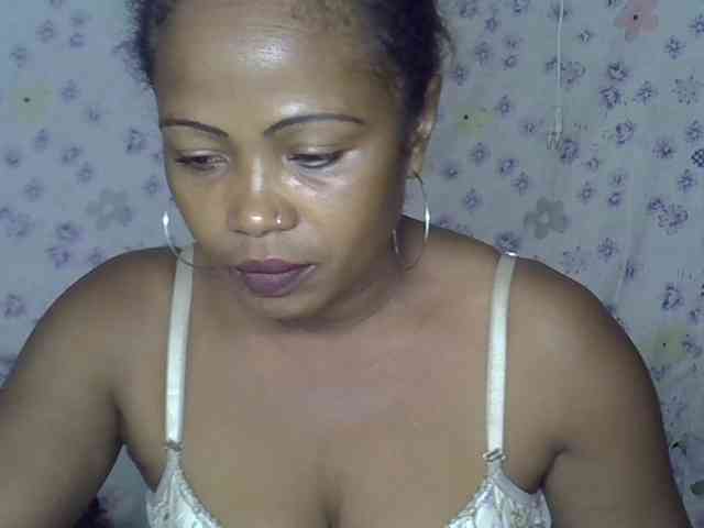 Sexywife1 webcam