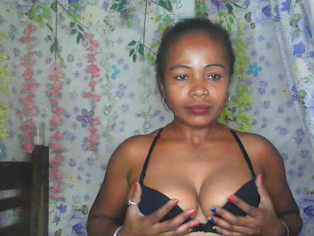 Sexywife1 webcam