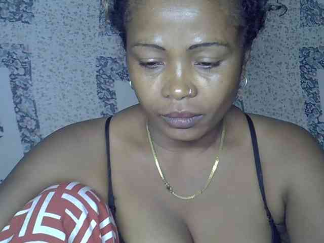 Sexywife1 webcam