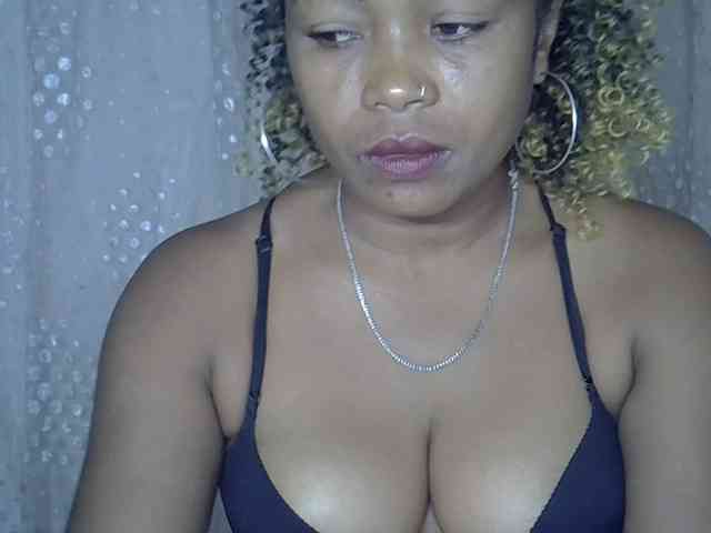 Sexywife1 webcam