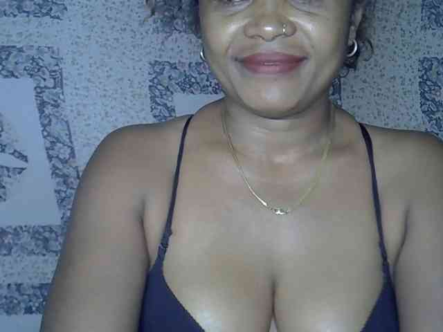 Sexywife1 webcam