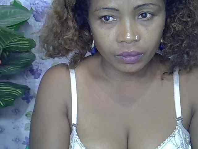 Sexywife1 webcam