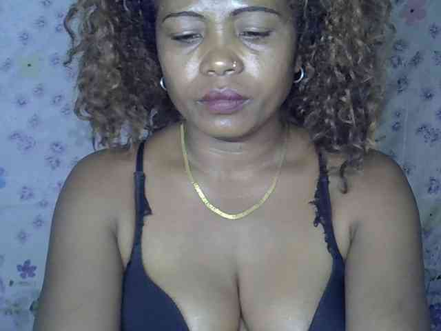 Sexywife1 webcam