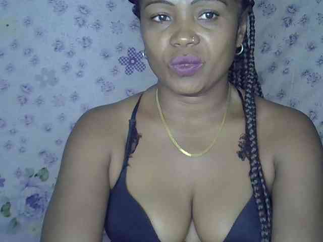 Sexywife1 webcam