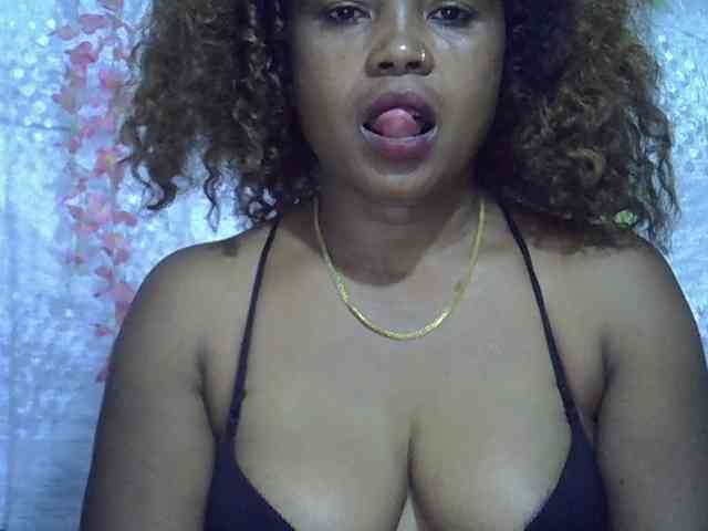 Sexywife1's cam show statistics and live stream