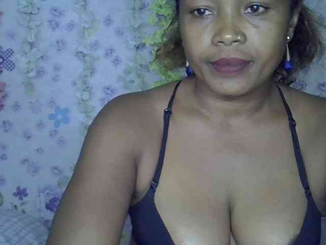 Sexywife1 webcam
