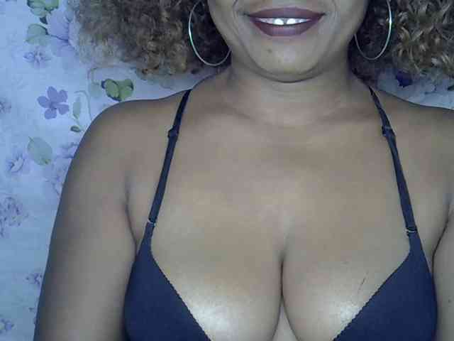 Sexywife1 webcam