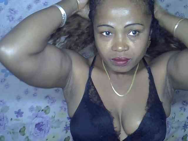 Sexywife1 webcam