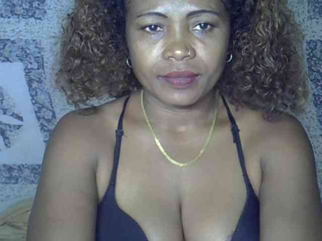 Sexywife1 webcam